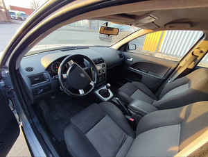Ford Mondeo 1.8 92kW 2002 a. (5 foto / 5)