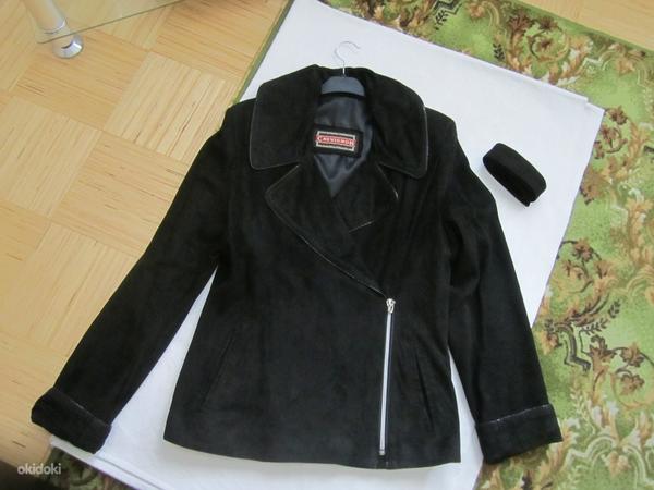 Кожаная женская куртка размер L-M (фото #3)