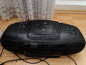 Sony CFD-110 kaasaskantav kahe kassettmängijaga magnetofon (3 foto / 8)