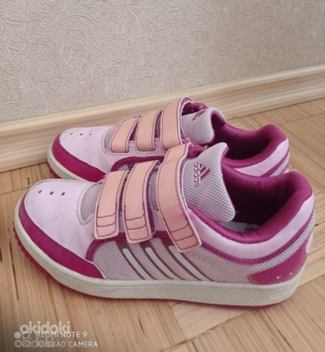 Кроссовки, Adidas 35 (21,5) (фото #2)