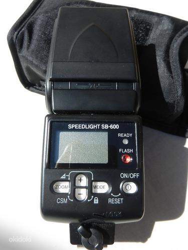 Nikon Speedlight SB-600 (фото #1)