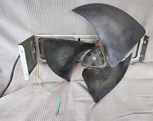 Õhk-õhk pumba mootor ventilaatoriga (3 foto / 3)