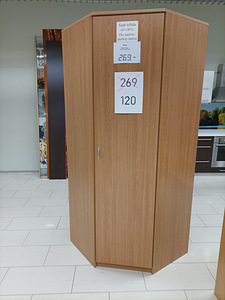 Угловой шкаф. (1 фото из 3)