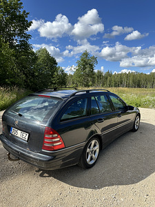 Mercedes Benz C270 (3 foto / 8)