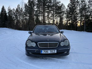 Mercedes-Benz C270cdi (3 фото из 9)