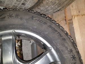 Talve naastrehvid Michelin 215/65/16 + valuveljed (4 foto / 4)