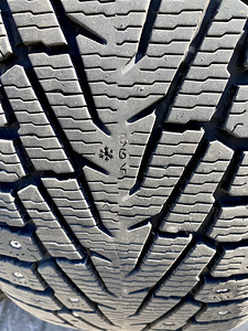 Nokian HKPL 7 265/65 R17 + Toyota LC 150 оригинальный диск (1 фото из 3)