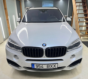BMW X5 F15 M-пакет B&O 3.0 R6 190kW (1 фото из 12)