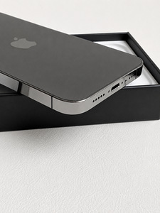 iPhone 13 Pro 128GB graphite (6 foto / 7)