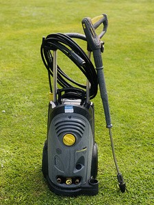 Kõrgsurvepesur Kärcher Professional (1 foto / 4)