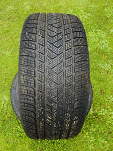 Pirelli Scorpion шины 275/40/R21 (5 фото из 8)