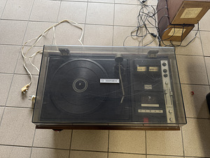 Radiola Melodija-105 Stereo (3 foto / 8)