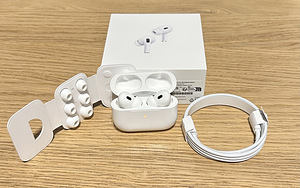 Apple Airpods Pro, gen 2 (1 foto / 4)