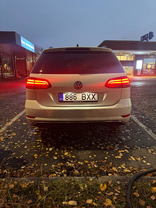 Volkswagen Golf Variant 1.6 diesel 85kW 2018 (4 foto / 8)