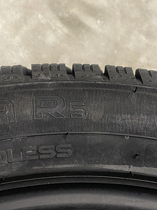Nokian Hakkapeliitta R5 245|45 R19 102T XL talverehv Nokian (5 foto / 6)