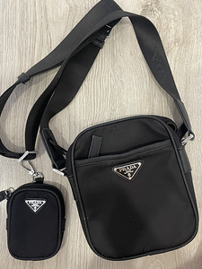 Prada сумка (2 фото из 3)