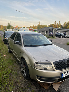 Skoda Superb 1.9TDI 145kW (4 foto / 6)