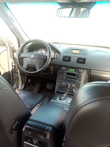 Volvo XC 90 (9 фото из 11)