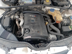 Vw Passat 1.9Tdi (9 foto / 10)