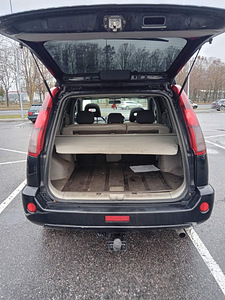 Nissan X-Trail (7 foto / 7)