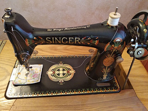 Швейная машинка SINGER (3 фото из 3)
