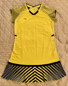 Платье li-ning, S (1 фото из 3)