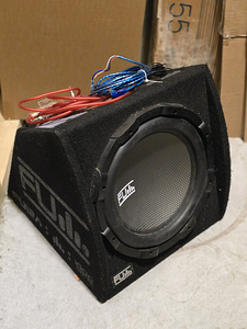 FLI Underground 12" Aktiiv Subwoofer (Model: FU12A-F1) (1 foto / 1)