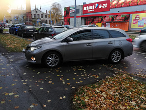 Toyota auris (1 foto / 1)