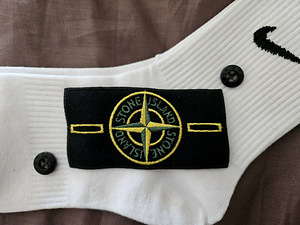 Патч Stone Island + носки Nike (2 фото из 3)