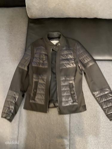 Куртка Calvin Klein xs (фото #1)