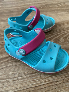 Тапки Crocs. C6 (2 фото из 3)