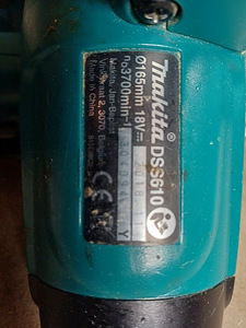 Makita saag DSS610 + aku 6,0 ah 18v (3 foto / 3)
