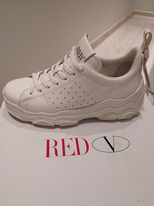 Valentino Garavani Red Valentino (3 foto / 7)