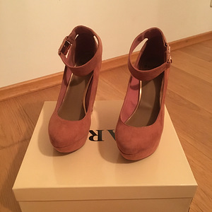 Bershka kingad, suurus 38 (2 foto / 4)