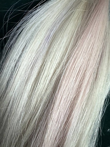 Blond keratiinpikendused 135 tk 55 cm (1 foto / 1)