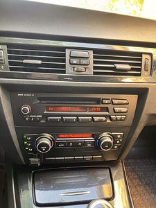 BMW E92 320d 135kw 2010 Facelift (8 foto / 8)