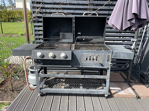 TASUTA kasutatud gaasi ja söegrill Mustang (4 foto / 4)