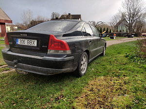 M/V Volvo S60 2.4D Manuaal (4 foto / 5)