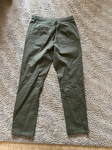 RESERVED Chino püksid rohelised S (2 foto / 3)