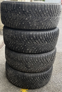 NOKIAN Hakkapelitta 8
