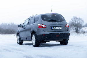 Nissan (2 фото из 15)