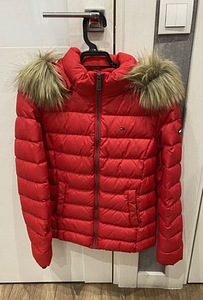 Müüa naiste sulejope Tommy Jeans, suurus S, kasutatud (1 foto / 5)