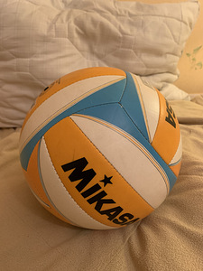 Волейбольный мяч / Võrkpalli pall
