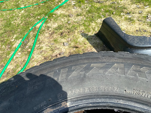 Bridgestone blizzak 265/60 r18 (2 foto / 3)
