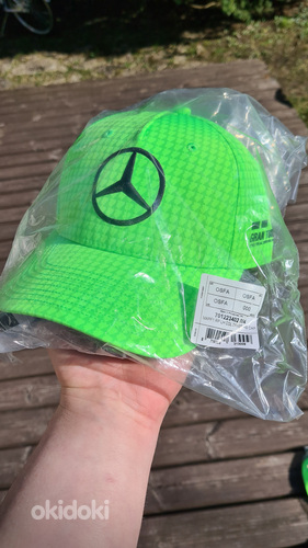 Mercedes F1 CAP (foto #3)