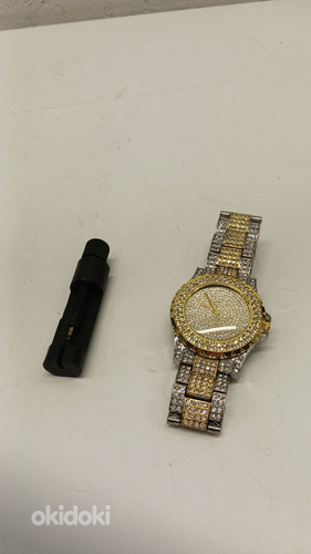 ManChDa женские часы (фото #1)
