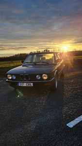 BMW 518 E28 2.5 141kW (m50b25) (3 foto / 3)