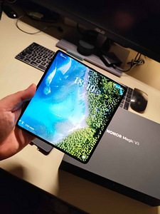 Honor Magic V3 - 18 Months Warranty (2 foto / 5)