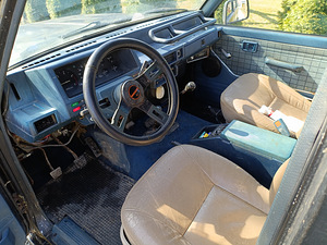 Nissan Patrol (3 foto / 6)