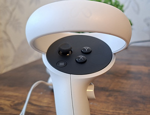 Meta Oculus Quest 2 128GB + kandekott (garantiiga) (4 foto / 10)
